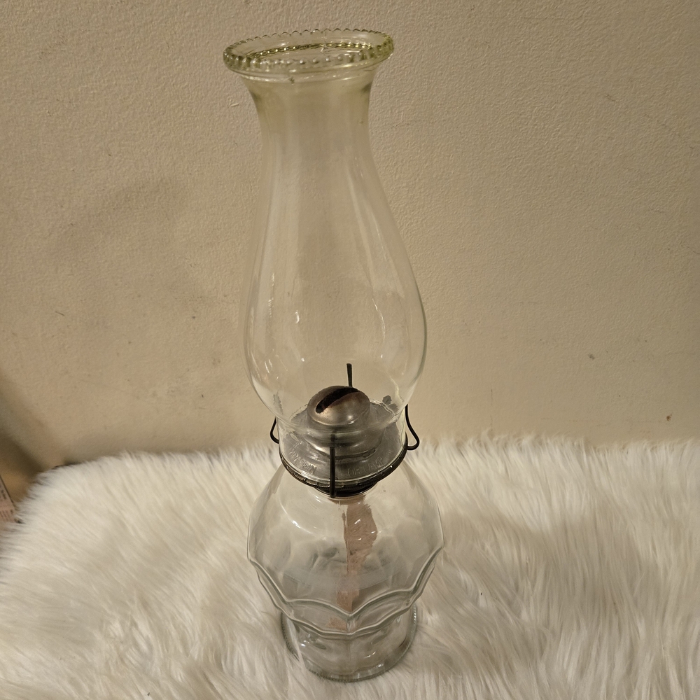 Vintage Elegant Clear Glass Hurricane Farm Lamplight Lantern Oil Lamp